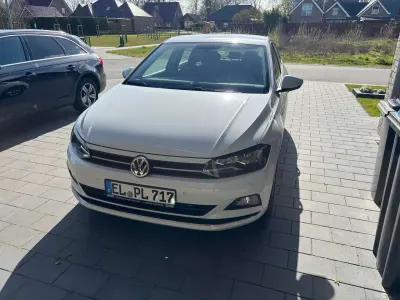 Gebraucht VW Polo Highline 95 PS (69 kW) 2019 Weiß Kleinwagen