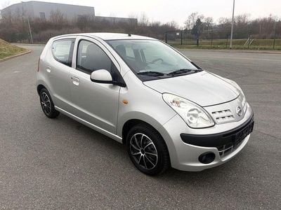 Gebraucht Nissan Pixo Visia 68 PS (50 kW) 2012 Silber Kleinwagen