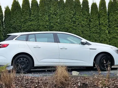 Gebraucht Renault Mégane GrandTour Life 116 PS (85 kW) 2020 Weiß Kombi