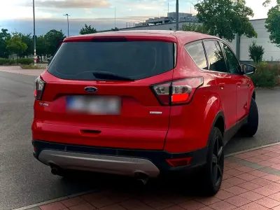 Gebraucht Ford Kuga 185 PS (136 kW) 2018 Rot SUV