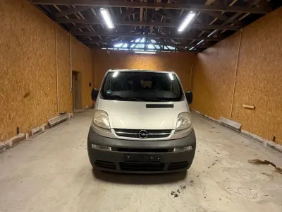 Gebraucht Opel Vivaro 82 PS (60 kW) 2003 Grau Van / Kleinbus