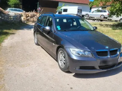 Gebraucht BMW 320 163 PS (119 kW) 2007 Grau Kombi