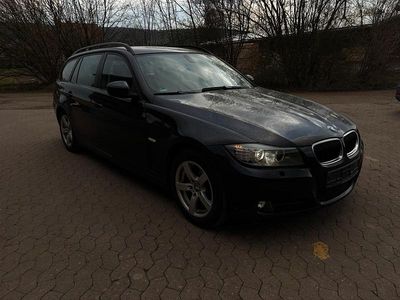 Usata BMW 318 143 CV (105 kW) 2009 Blu Station wagon