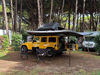 Gebraucht Jeep Wrangler Unlimited 200 PS (147 kW) 2015 Schwarz SUV