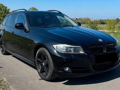 Usata BMW 318 Sport Line 143 CV (105 kW) 2009 Nero Station wagon