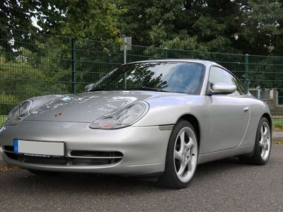 Porsche 911 Carrera