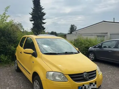 Gebraucht VW Fox 55 PS (40 kW) 2005 Gelb Kleinwagen