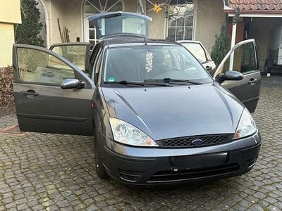 Gebraucht Ford Focus 75 PS (55 kW) 2003 Grau Limousine