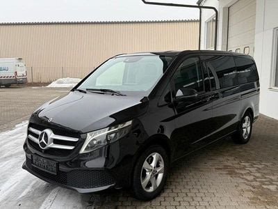 Schwarz Gebraucht 2024 Mercedes V220 Avantgarde Van / Kleinbus | 51.900 € (Superpreis)