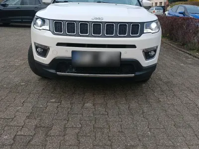 Gebraucht Jeep Compass 170 PS (125 kW) 2019 Weiß SUV