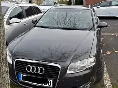 Gebraucht Audi A4 140 PS (102 kW) 2007 Grau Limousine