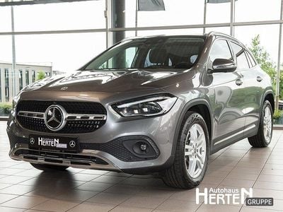 Mercedes GLA220