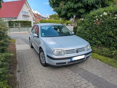 Gebraucht VW Golf IV Comfortline 90 PS (66 kW) 1998 Silber Limousine