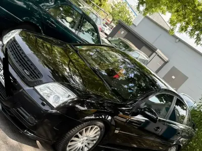 Gebraucht Opel Vectra 211 PS (155 kW) 2003 Schwarz Limousine