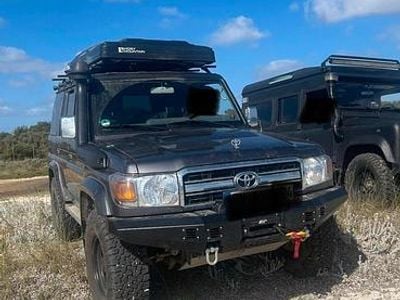 Grau Gebraucht 2022 Toyota Land Cruiser SUV | 78.000 €