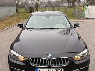 Gebraucht BMW 316 Sport Line 116 PS (85 kW) 2014 Schwarz Kombi