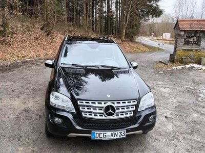 Gebraucht Mercedes ML350 231 PS (169 kW) 2010 Schwarz SUV