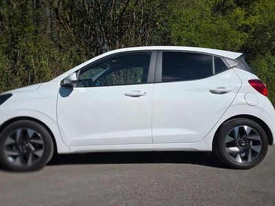 Usata Hyundai i10 GO! 67 CV (49 kW) 2023 Bianco Utilitaria