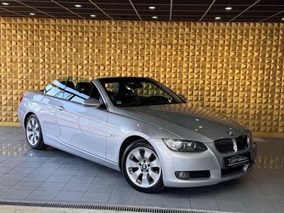 Silber Gebraucht 2010 BMW 325 Cabriolet Comfort Edition Cabrio | 10.900 € (Guter Preis)