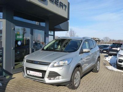 Gebraucht Ford Kuga Trend 150 PS (110 kW) 2016 Silber SUV