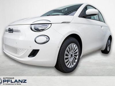 Gebraucht Fiat 500e Basis 86 kW (118 PS) 2023 Weiss Kleinwagen