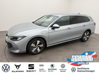 Second-hand VW Passat Business 204 CP (150 kW) 2025 Argintiu Break