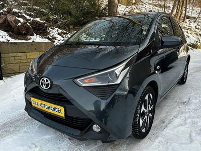 Gebraucht Toyota Aygo Club 72 PS (52 kW) 2019 Grau Kleinwagen