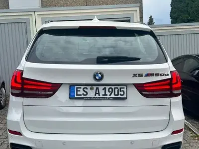 Gebraucht BMW X5 M50 Performance 381 PS (280 kW) 2015 Weiß SUV