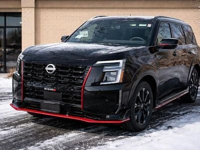 Ny Nissan Armada Nismo 460 HK (338 kW) 2026 Svart SUV