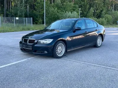 Gebraucht BMW 320 163 PS (119 kW) 2006 Schwarz Limousine
