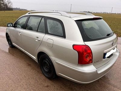 Gebraucht Toyota Avensis 129 PS (94 kW) 2004 Silber Kombi