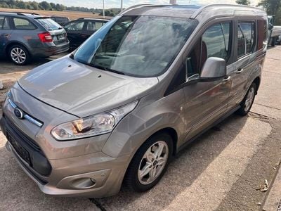 Gebraucht Ford Tourneo Connect Titanium 120 PS (88 kW) 2017 Silber Van / Kleinbus