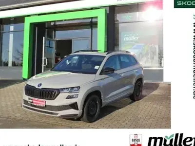 Używany Skoda Karoq SportLine 150 KM (110 kW) 2022 Szary SUV