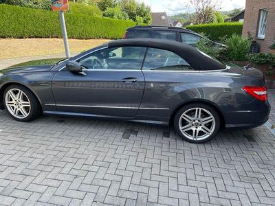 Mercedes E200