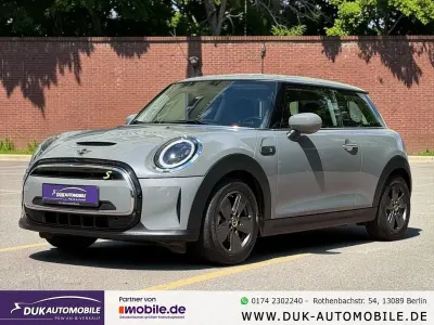 Gebraucht Mini Cooper SE Essential 135 kW (184 PS) 2021 Moonwalk grey Kleinwagen