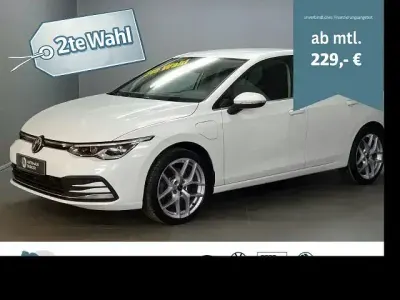Gebraucht VW Golf VIII Style 204 PS (150 kW) 2020 Weiß Limousine