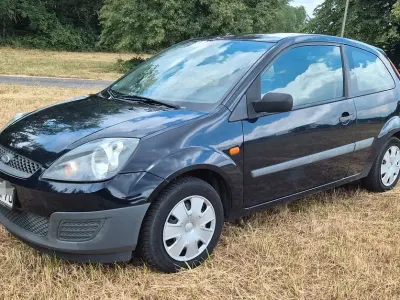 Gebraucht Ford Fiesta 60 PS (44 kW) 2005 Blau Kleinwagen