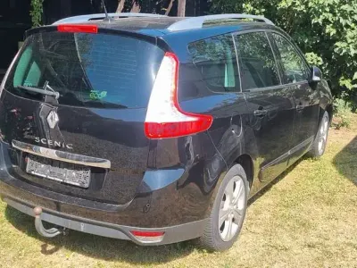 Gebraucht Renault Grand Scénic III Bose Edition 131 PS (96 kW) 2013 Schwarz Van / Kleinbus