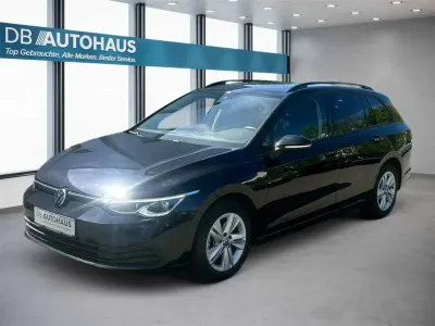 Gebraucht VW Golf VIII Life 150 PS (110 kW) 2024 Schwarz Kombi