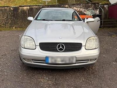 Gebraucht Mercedes SLK230 193 PS (141 kW) 1998 Silber Cabrio