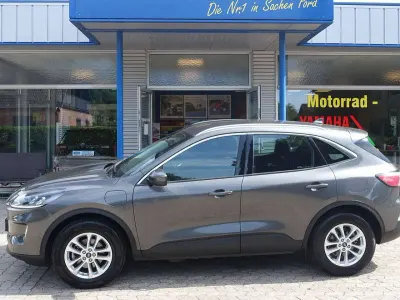 Gebraucht Ford Kuga Titanium 152 PS (111 kW) 2022 Magneticgrau (metallic) SUV