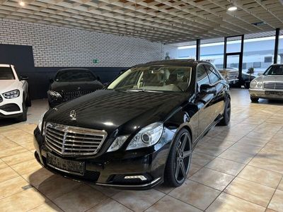 gebraucht Mercedes E500 ELEGANCE*NAVI*8FACH*AIRMATIC*MBDESIGN*