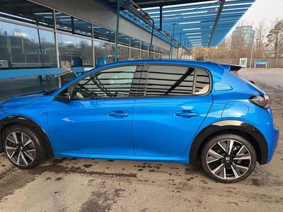 Second-hand Peugeot 208 Allure GT-Line 101 CP (74 kW) 2020 Albastru Hatchback