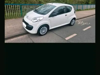 Gebraucht Citroën C1 65 PS (47 kW) 2008 Weiß Kleinwagen