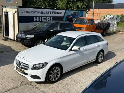 Gebraucht Mercedes C180 116 PS (85 kW) 2015 Polarweiss Kombi