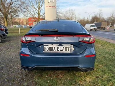 Seabed blue p. Neu 2026 Honda Civic Hybrid Limousine | 37.990 €