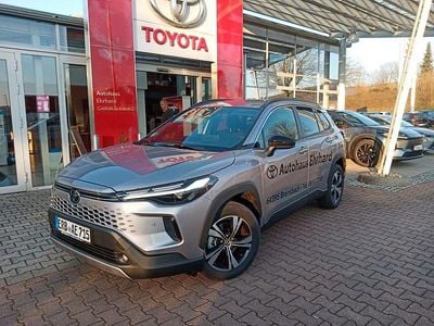 Gebraucht Toyota Corolla Cross 178 PS (130 kW) 2025 Metal stream silver metallic SUV