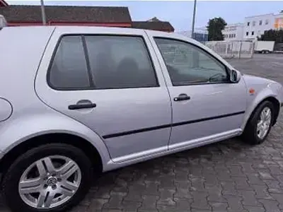Brugt VW Golf III Basis 102 HK (75 kW) 1998 Grå Sedan