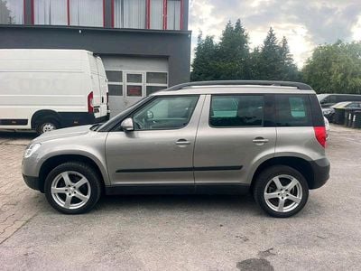 Second-hand Skoda Yeti 140 CP (102 kW) 2011 Argintiu SUV