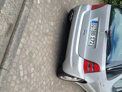 Gebraucht Mercedes A210 140 PS (102 kW) 2001 Silber Kleinwagen
